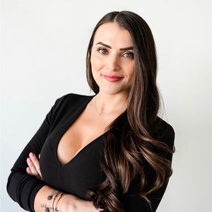 Meet your Posher, Paige